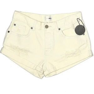 NWT Amuse Society Crossroads Denim Shorts